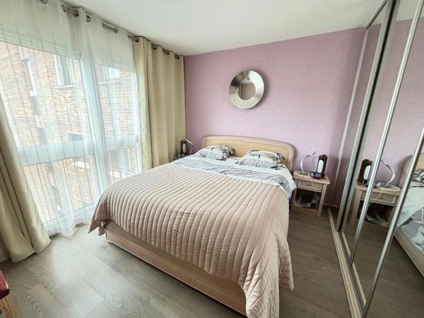 Appartement à vendre 4 pièces CRETEIL (94), proche métro et centre commercial