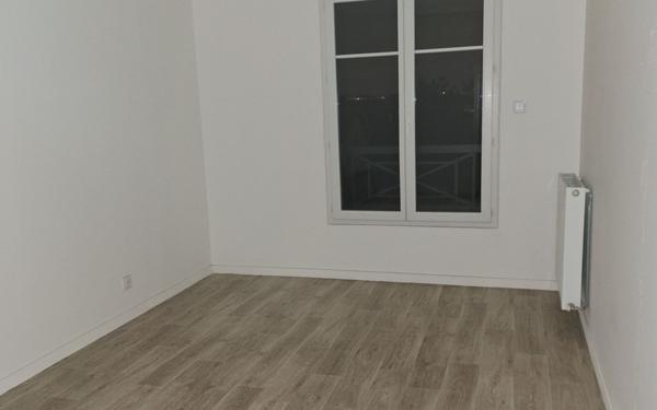 Appartement à louer    3 pièces • 60,49 m2 Le Blanc-Mesnil