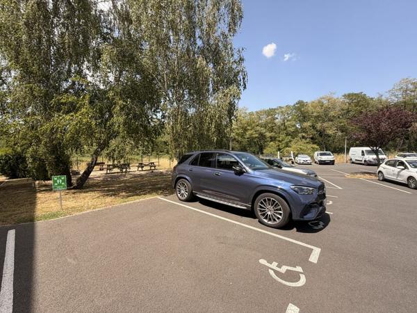 BUREAUX À LOUER 206 M² – POITIERS OUEST – CLIMATISATION, PMR, PARKING