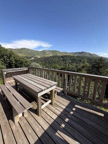 SPACIEUX T3 AVEC TERRASSE ET VUE MONTAGNE