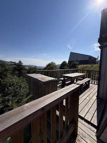 SPACIEUX T3 AVEC TERRASSE ET VUE MONTAGNE