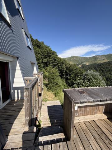 SPACIEUX T3 AVEC TERRASSE ET VUE MONTAGNE