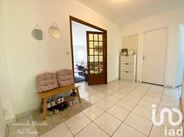 Appartement 4 pièces de 83 m² à Pompey (54340)