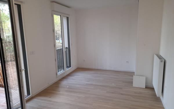 Appartement à louer    1 pièce •  Châtenay-Malabry