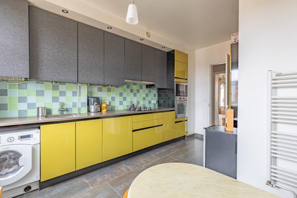 Magnifique appartement familial - 3 chambres, étage élevé, ascenseur, rénové