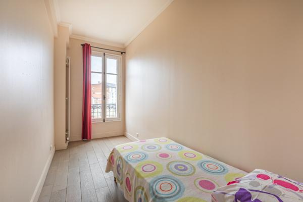 Magnifique appartement familial - 3 chambres, étage élevé, ascenseur, rénové