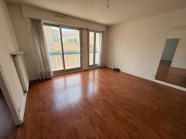 Location Appartement T3 - PLATEAU