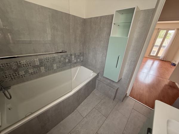 Location Appartement T3 - PLATEAU