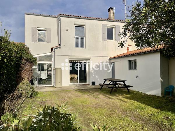 Maison 9 pièces - 210 m²