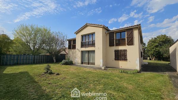 Maison 370 m² à Idron 64320