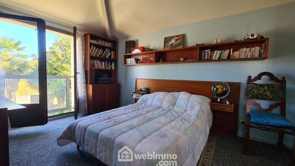 Maison 370 m² à Idron 64320