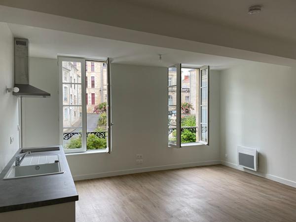 Appartement Fontenay Le Comte 1 pièce(s) 28.87 m2