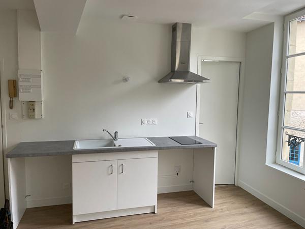 Appartement Fontenay Le Comte 1 pièce(s) 28.87 m2