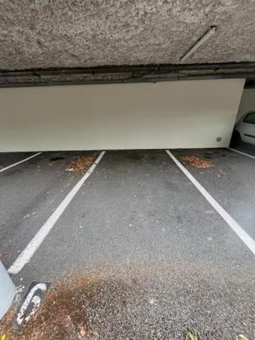 A VENDRE Place de parking Couverte- Angers - secteur La Madeleine