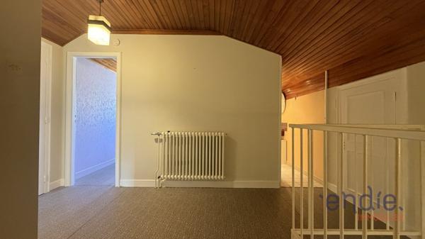 VALDOIE – SPACIEUSE MAISON FAMILIALE DE 206 M² – 7 CHAMBRES