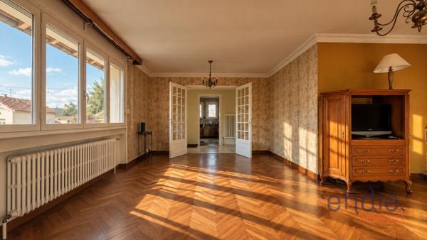 VALDOIE – SPACIEUSE MAISON FAMILIALE DE 206 M² – 7 CHAMBRES