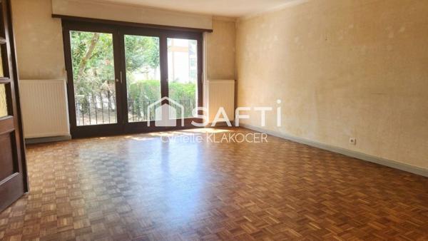 Maison familiale de 121 m² avec 3 chambres.
