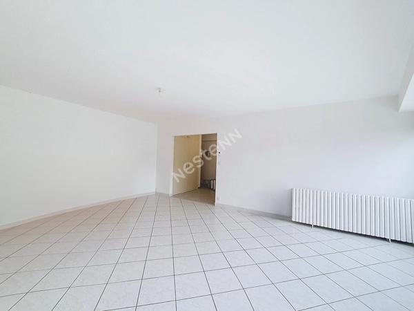 Appartement à louer meublé  Ancenis-saint-gereon 2 pièces 59 m2