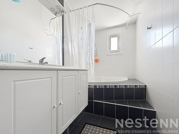 Maison, 3 chambres, Traversant, Jardin, Clôturé, Garage, Lumineux, C9, Commerces, Bus, Ecole, Maternelle, Primaire, Collège, Lycée