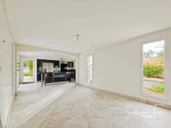 MAISON FAMILIALE DE PLUS DE 165 M² – QUARTIER RÉSIDENTIEL RECHERCHÉ – CALME ABSOLU – SANS VIS-À-VIS – EXPOSITION SUD – PISCINE