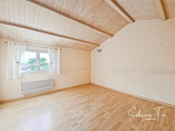 MAISON FAMILIALE DE PLUS DE 165 M² – QUARTIER RÉSIDENTIEL RECHERCHÉ – CALME ABSOLU – SANS VIS-À-VIS – EXPOSITION SUD – PISCINE