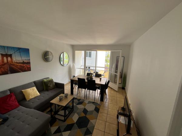 MERIGNAC APPARTEMENT 3 CHAMBRES 70 m2 PARKING