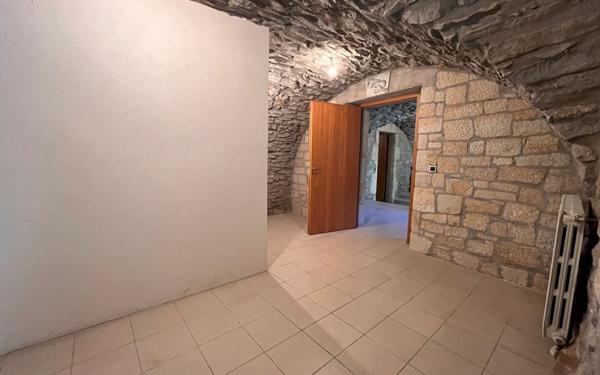 Maison à vendre    5 pièces •  Laurac-en-Vivarais