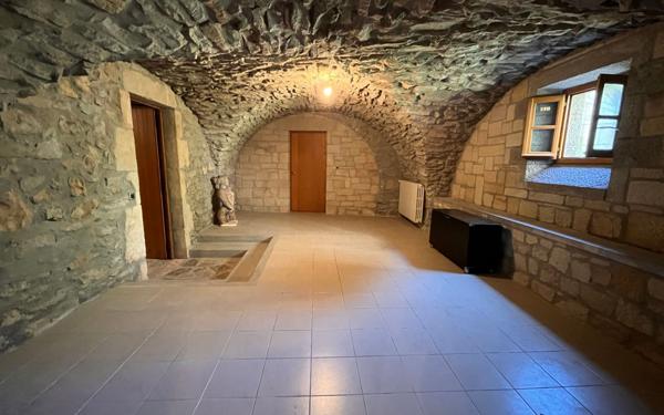 Maison à vendre    5 pièces •  Laurac-en-Vivarais