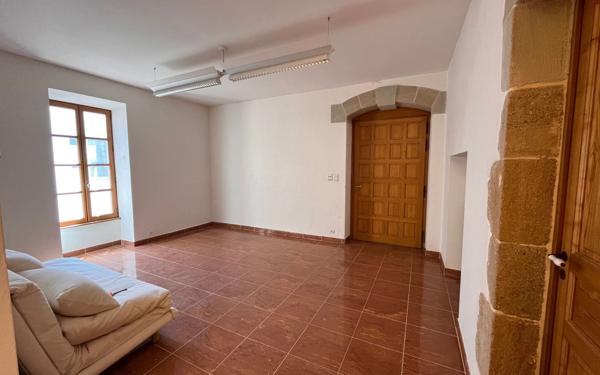 Maison à vendre    5 pièces •  Laurac-en-Vivarais