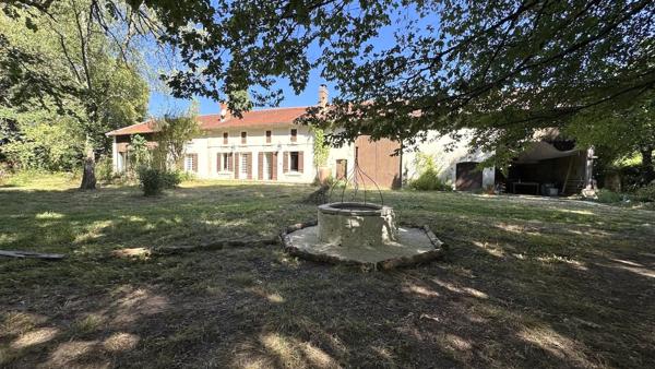 MAISON 3 CHAMBRES GRANGE PISCINE GRAND TERRAIN