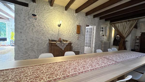 MAISON 3 CHAMBRES GRANGE PISCINE GRAND TERRAIN