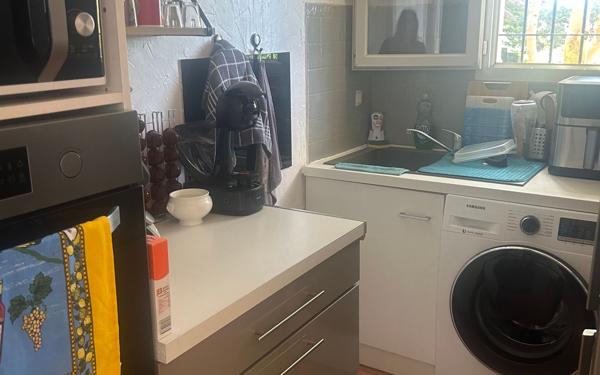 Appartement à louer    3 pièces • 50 m2 Sanary-sur-Mer