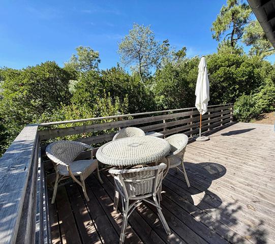 Cap Ferret limite 44 hectares, accès plage du Mimbeau, ravissante villa année 60 sur terrain de 1000 m2
