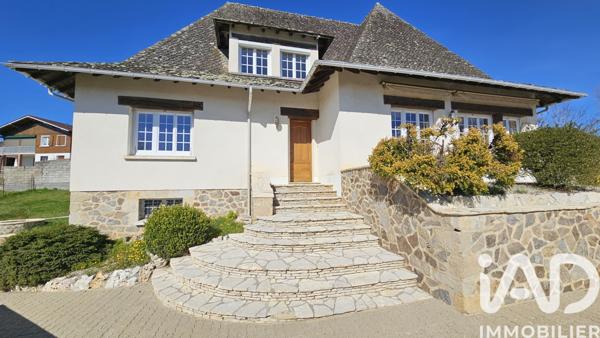 Maison à vendre 7 pièces 196 m² Saint-Étienne-de-Maurs