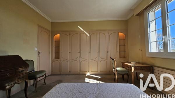 Maison à vendre 7 pièces 196 m² Saint-Étienne-de-Maurs