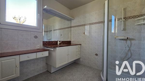 Maison à vendre 7 pièces 196 m² Saint-Étienne-de-Maurs