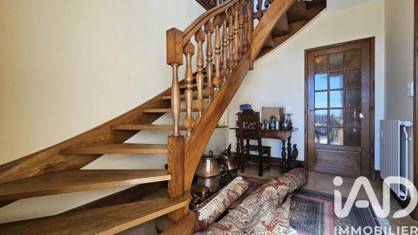 Maison à vendre 7 pièces 196 m² Saint-Étienne-de-Maurs