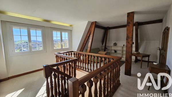 Maison à vendre 7 pièces 196 m² Saint-Étienne-de-Maurs