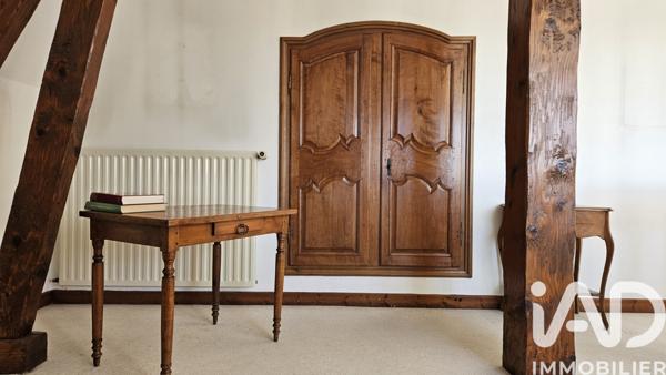Maison à vendre 7 pièces 196 m² Saint-Étienne-de-Maurs