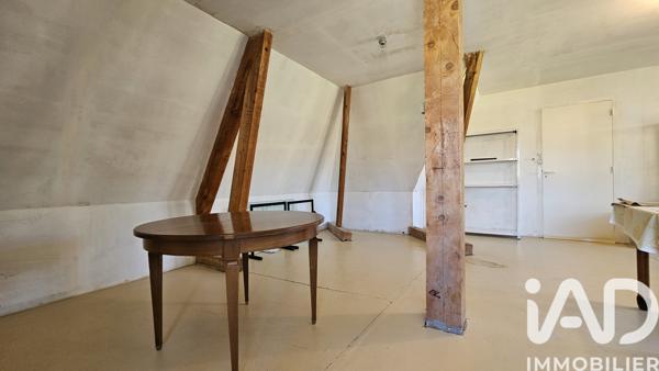 Maison à vendre 7 pièces 196 m² Saint-Étienne-de-Maurs