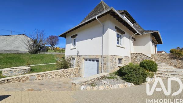 Maison à vendre 7 pièces 196 m² Saint-Étienne-de-Maurs