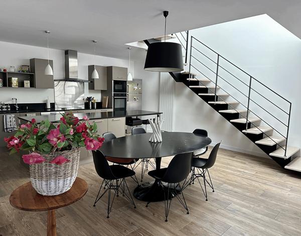 Cap Ferret, plein centre jetée Bélisaire, très belle villa d’architecte entièrement rénovée (3 chambres)