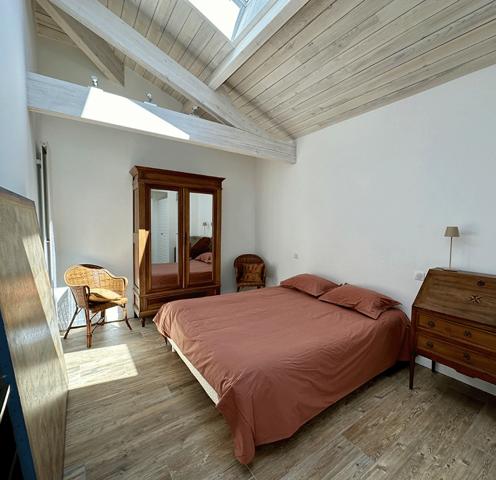 Cap Ferret, plein centre jetée Bélisaire, très belle villa d’architecte entièrement rénovée (3 chambres)