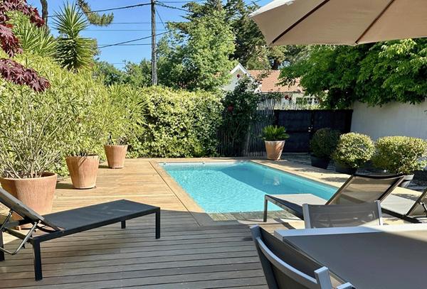 Cap Ferret, plein centre jetée Bélisaire, très belle villa d’architecte entièrement rénovée (3 chambres)