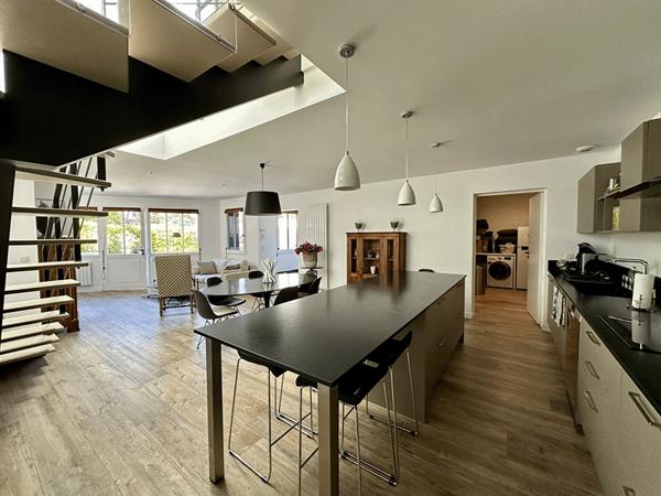 Cap Ferret, plein centre jetée Bélisaire, très belle villa d’architecte entièrement rénovée (3 chambres)
