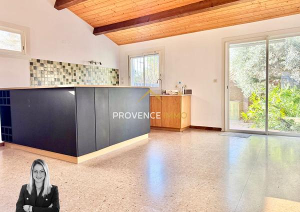 Salon-de-Provence (13300) LE CACHET DE LA MAISON DE VILLE AVEC UN EXTERIEUR