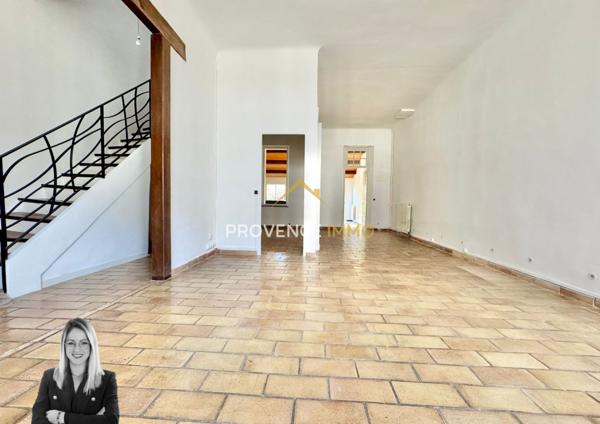 Salon-de-Provence (13300) LE CACHET DE LA MAISON DE VILLE AVEC UN EXTERIEUR