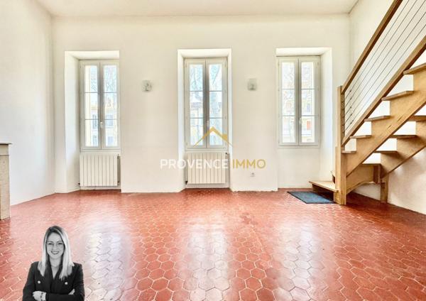 Salon-de-Provence (13300) LE CACHET DE LA MAISON DE VILLE AVEC UN EXTERIEUR