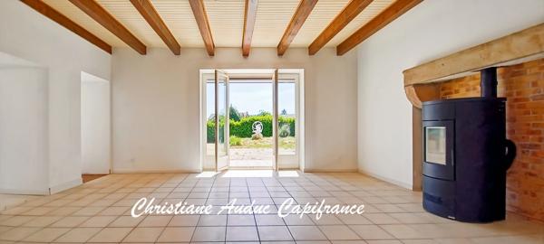 5 minutes de Génelard, au calme, maison en pierre, de plain-pied, rénovée en 2025, de 118.50 m², 135 m² de grenier aménageable, sur terrain de 2 161 m²