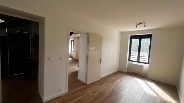 CHAVILLE Rive Droite - limite Sèvres - Maison rénovée de 4 pièces. 450 000 € **  - Référence  769-C